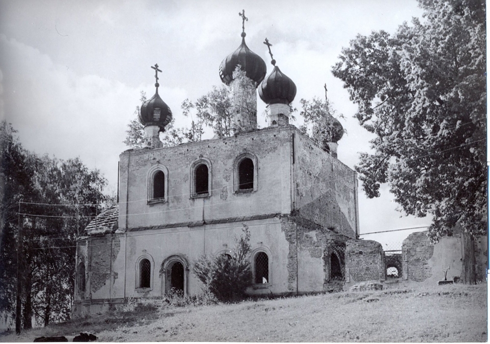 Храм в Заборовье, 1980-е гг.